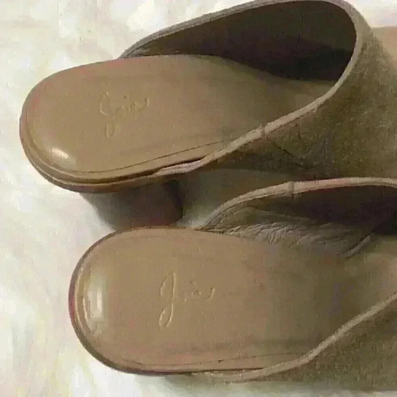 Joie Clementine nude suede mules stacked heels sz 39.5 (9.5) - Picture 5 of 7